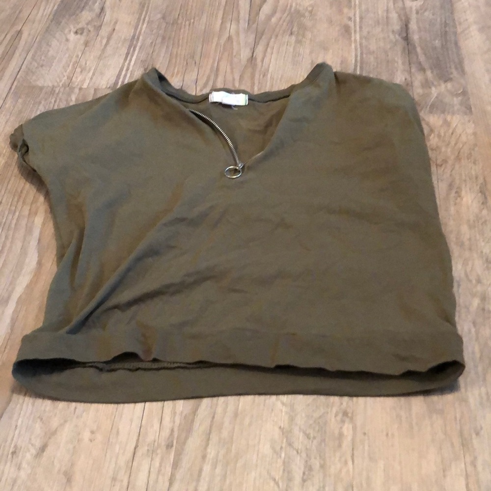 Crop top